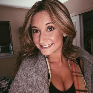 Meet your Posher, Marissa